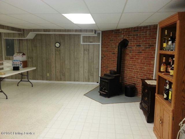 2081 Clark Station Road Fisherville, KY 40023 - Photo 16 of 53 16
