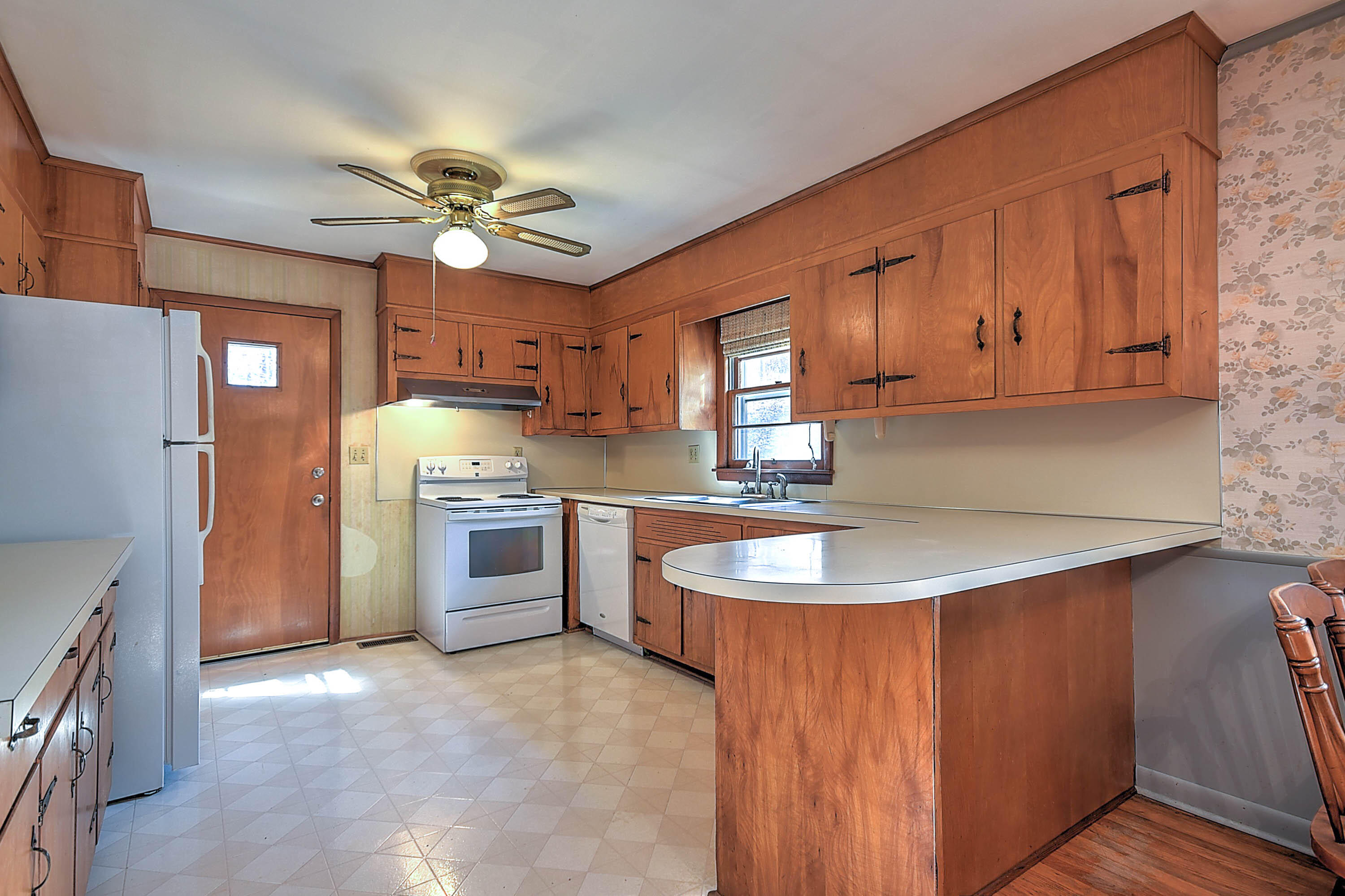 748 Old Jonesboro Road Bristol, TN 37620 - Photo 11 of 42 Old Jboro-10