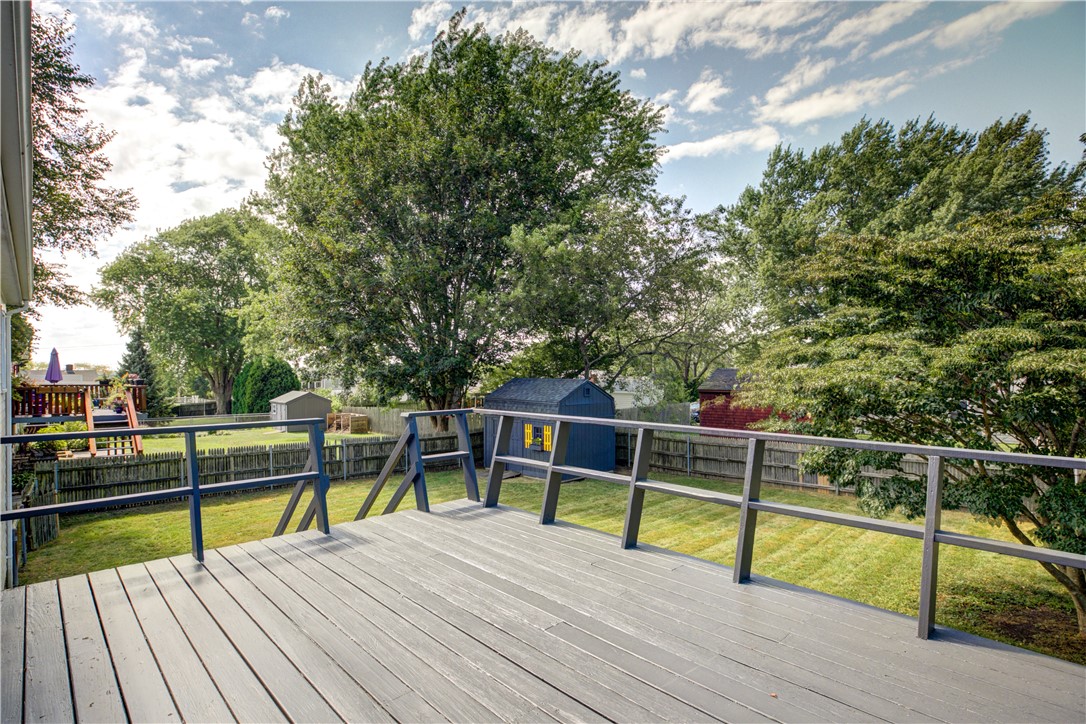 22 Reardon Drive Middletown, RI 02842 - Photo 12 of 42