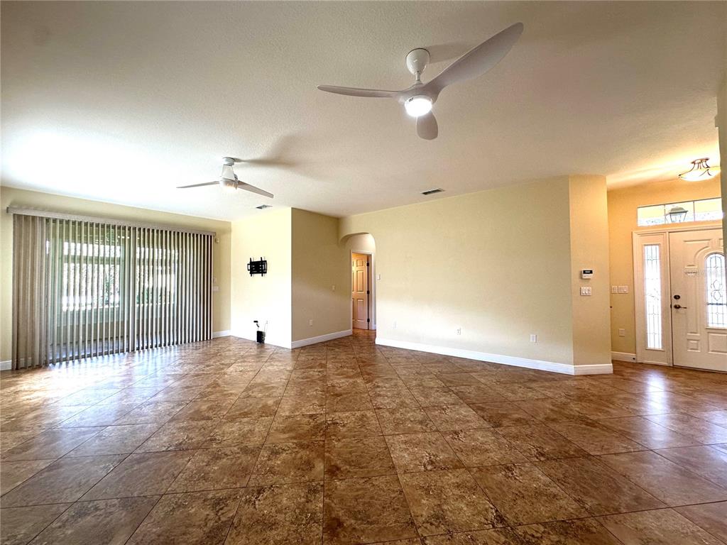 8394 Southwest 82nd Loop Ocala, FL 34481 - Photo 3 of 98 Gallery Image 3