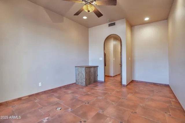 $1,395,000 | 10517 East Evergreen Street, Mesa, AZ 85207