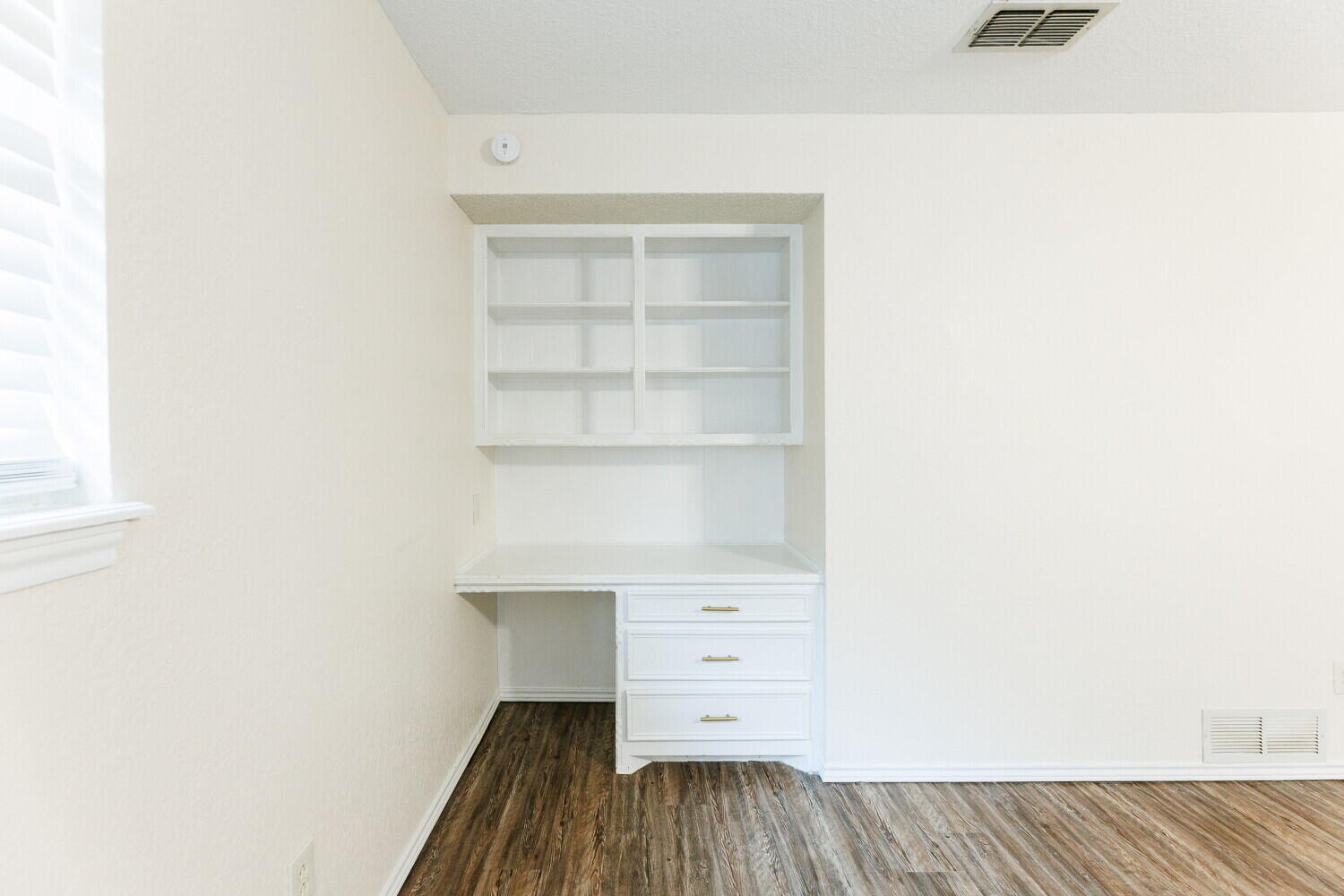 5703 80th Street Lubbock, TX 79424 - Photo 25 of 52 5703 80th-30