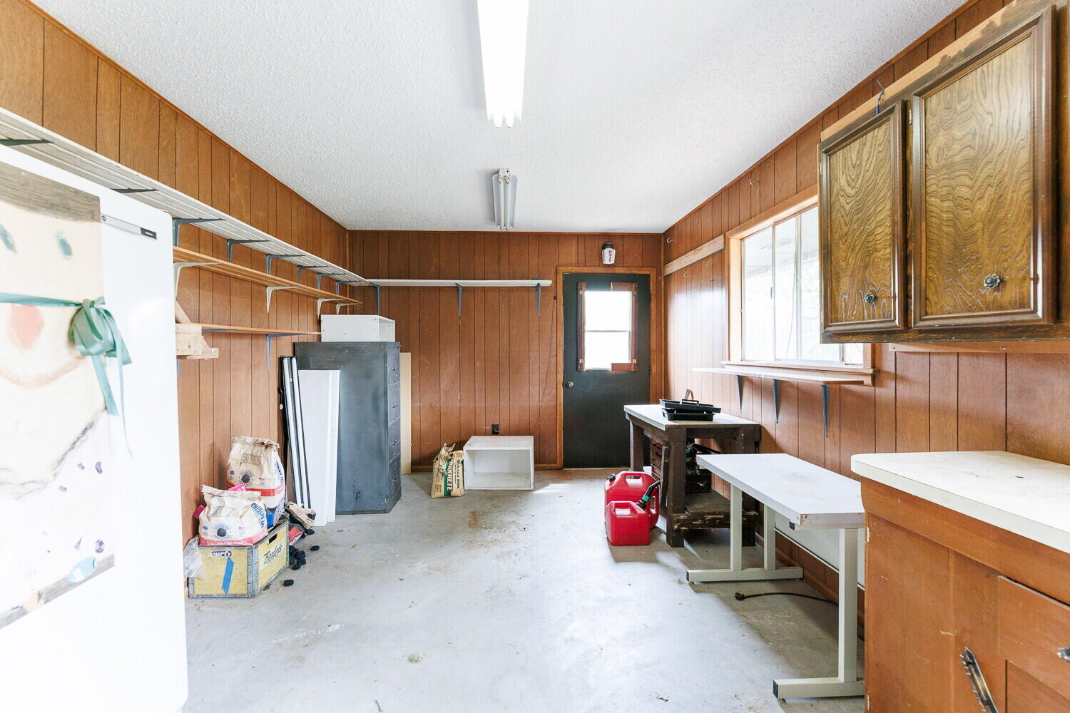 5703 80th Street Lubbock, TX 79424 - Photo 50 of 52 a very nice looking room with a couch