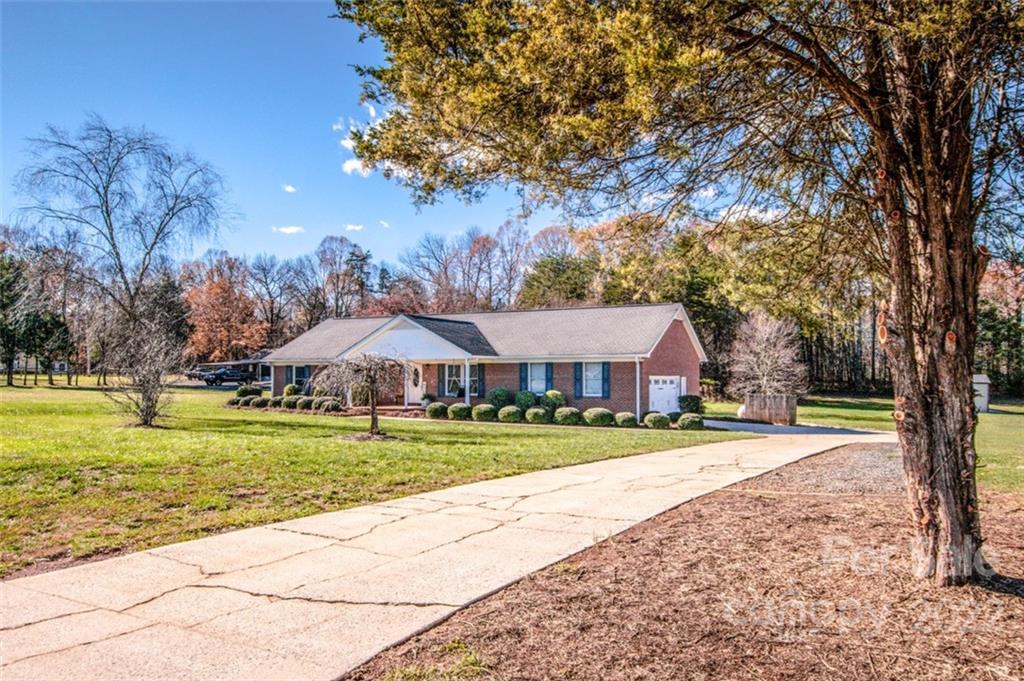 581 Patterson Farm Road Mooresville, NC 28115 - Photo 4 of 43 Gallery Image 4
