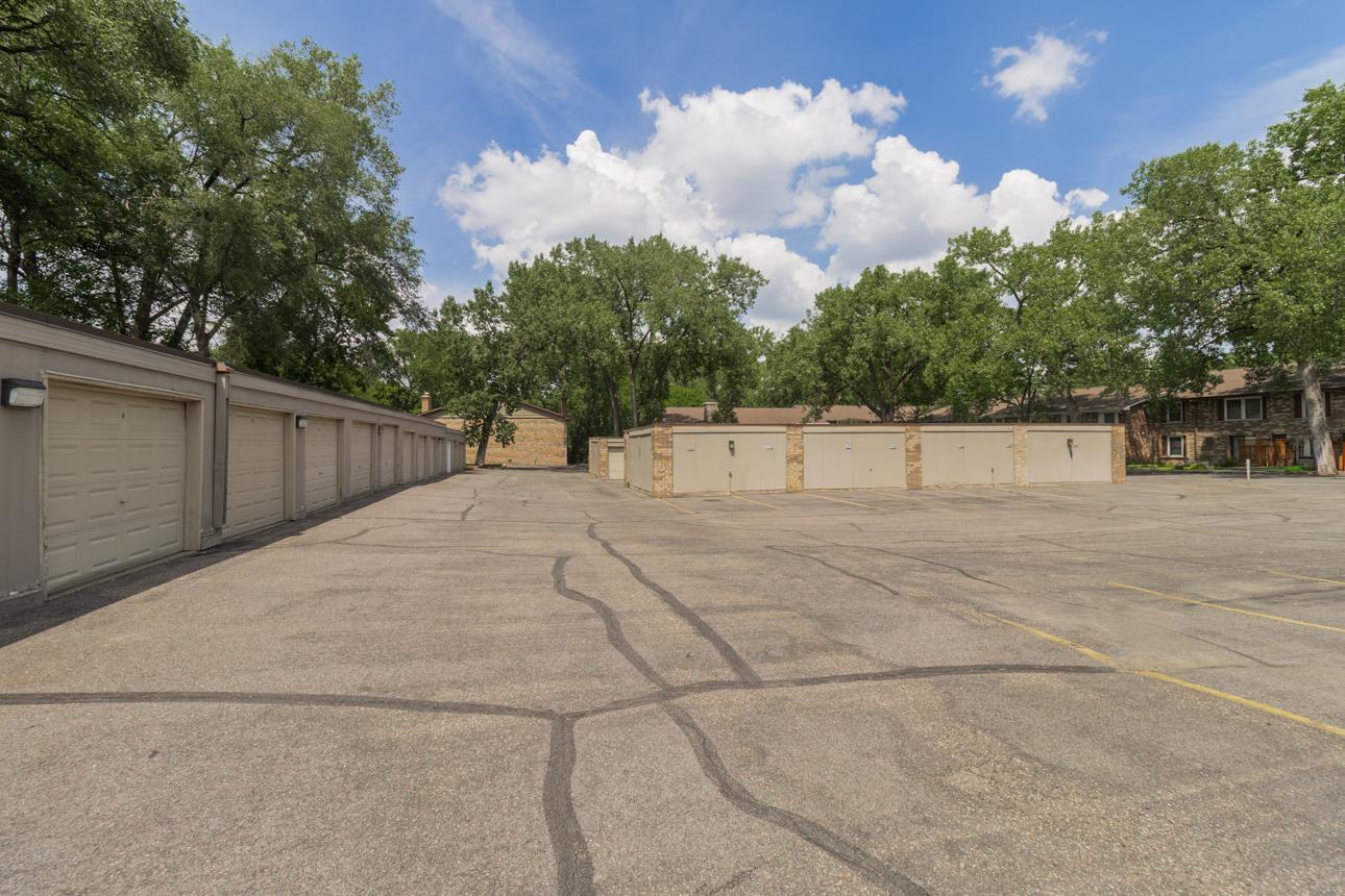 4648 Cedar Lake Road, Unit 3 St. Louis Park, MN 55416 - Photo 29 of 30