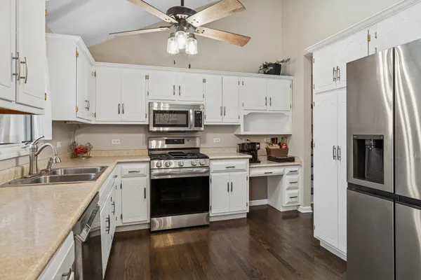 $515,000 | 570 Boardman Circle, Bolingbrook, IL 60440