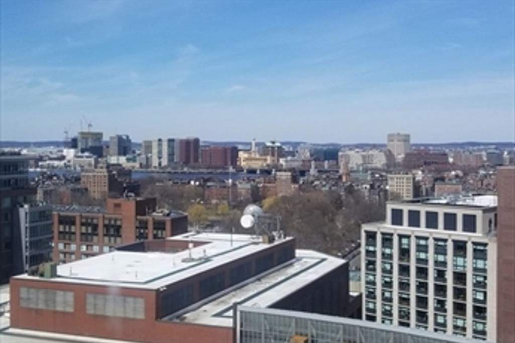 110 Stuart Street, Unit 19D Boston, MA 02116 - Photo 13 of 32 a view of a city that has tall building