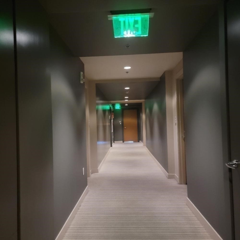 110 Stuart Street, Unit 19D Boston, MA 02116 - Photo 16 of 32 a view of gallery