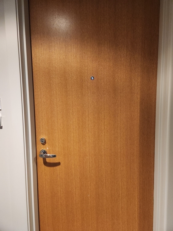 110 Stuart Street, Unit 19D Boston, MA 02116 - Photo 3 of 32 a bathroom with a shower