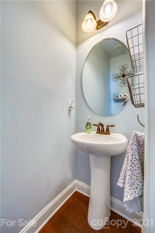 9006 Inverness Bay Road Charlotte, NC 28278 - Photo 17 of 41 Gallery Image 17