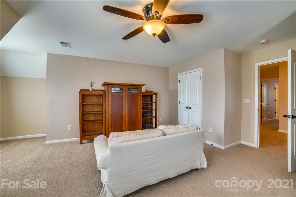 9006 Inverness Bay Road Charlotte, NC 28278 - Photo 19 of 41 Gallery Image 19