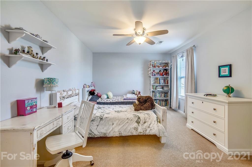 9006 Inverness Bay Road Charlotte, NC 28278 - Photo 20 of 41 Gallery Image 20