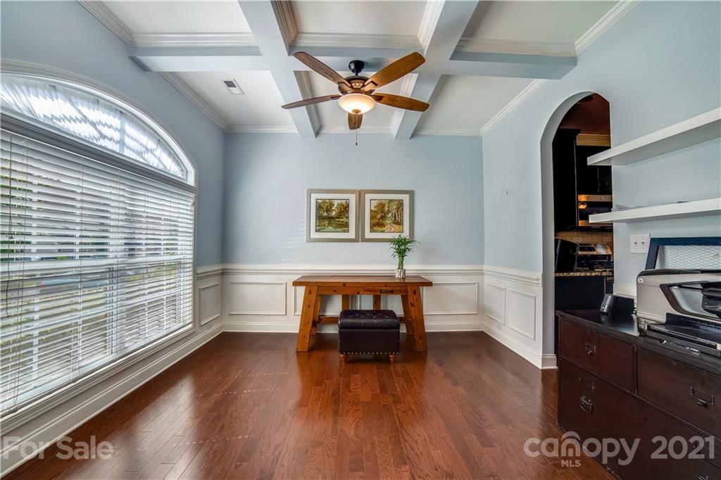 9006 Inverness Bay Road Charlotte, NC 28278 - Photo 3 of 41 Gallery Image 3