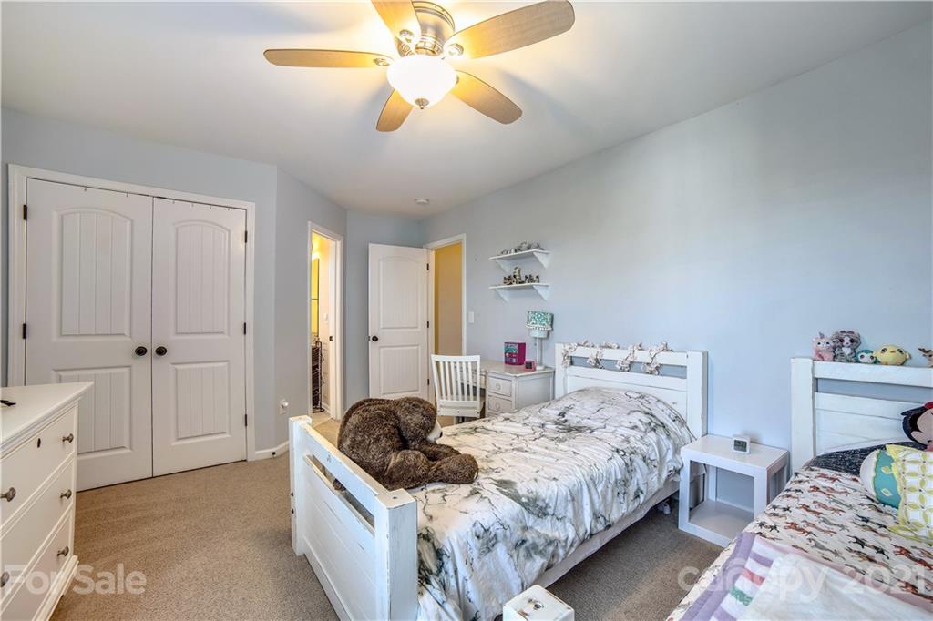 9006 Inverness Bay Road Charlotte, NC 28278 - Photo 21 of 41 Gallery Image 21