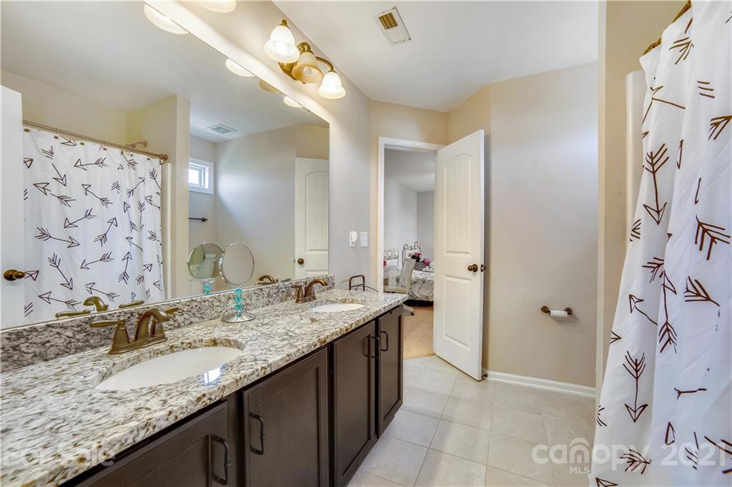 9006 Inverness Bay Road Charlotte, NC 28278 - Photo 22 of 41 Gallery Image 22