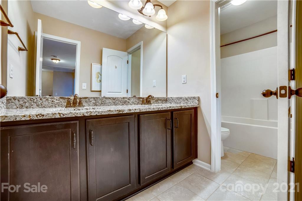 9006 Inverness Bay Road Charlotte, NC 28278 - Photo 26 of 41 Gallery Image 26