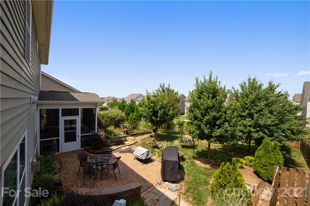 9006 Inverness Bay Road Charlotte, NC 28278 - Photo 32 of 41 Gallery Image 32