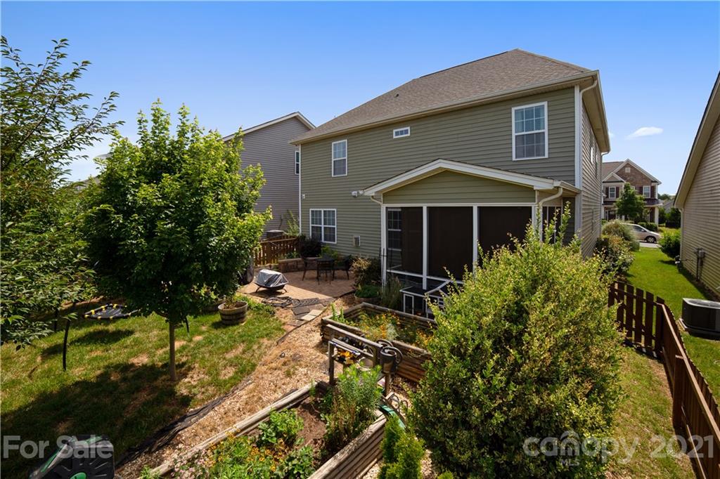 9006 Inverness Bay Road Charlotte, NC 28278 - Photo 33 of 41 Gallery Image 33