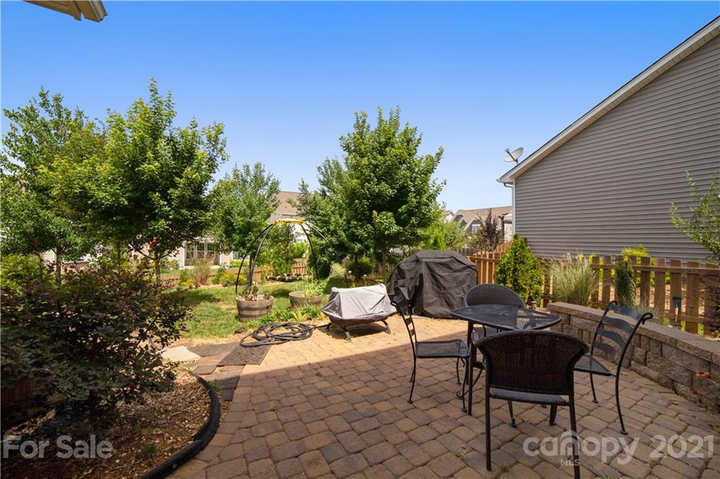 9006 Inverness Bay Road Charlotte, NC 28278 - Photo 34 of 41 Gallery Image 34