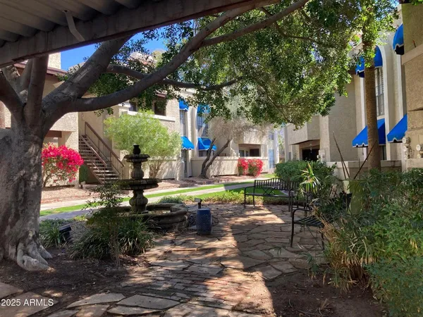 $2,150 | 7557 North Dreamy Draw Drive, Unit 276, Phoenix, AZ 85020
