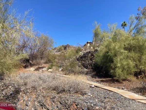 $2,150 | 7557 North Dreamy Draw Drive, Unit 276, Phoenix, AZ 85020