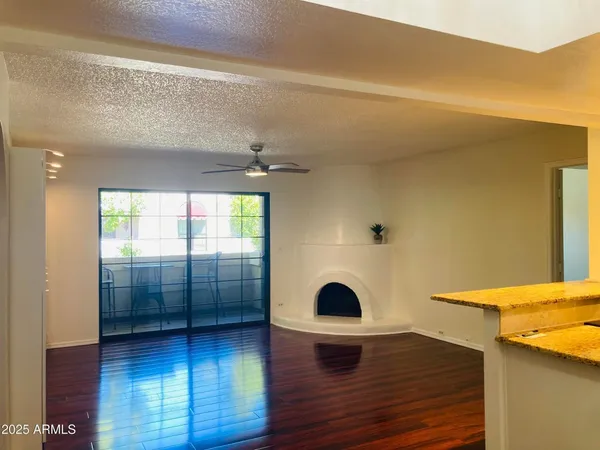$2,150 | 7557 North Dreamy Draw Drive, Unit 276, Phoenix, AZ 85020