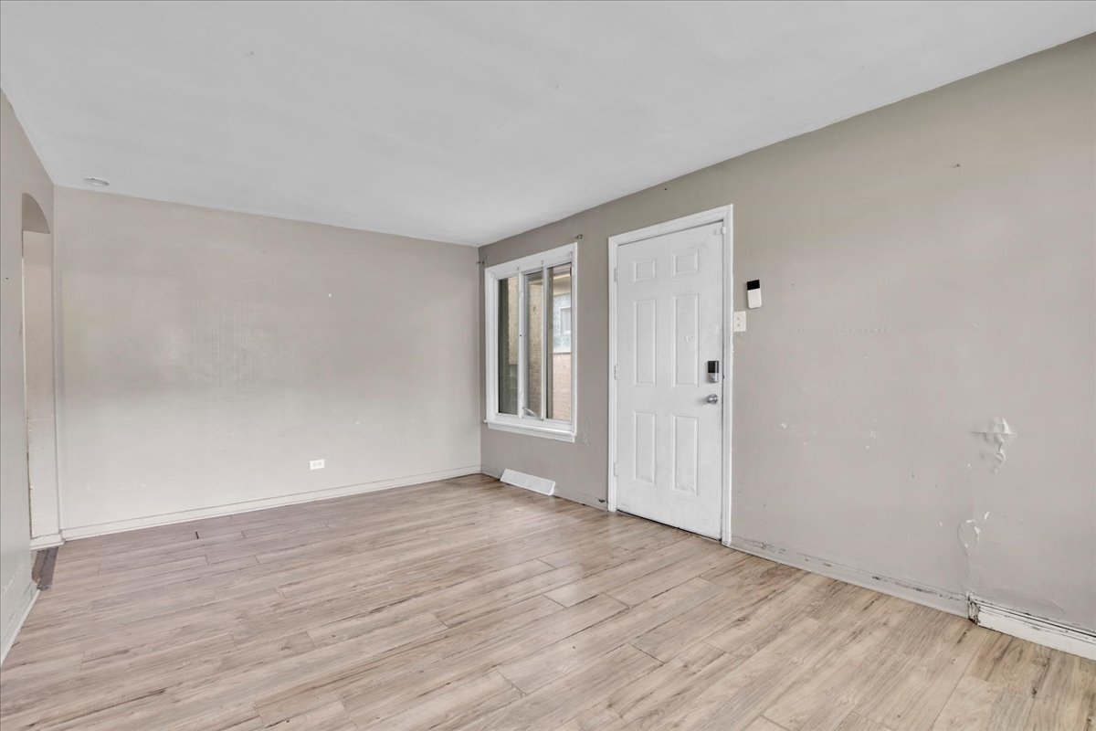 9302 South Rhodes Avenue Chicago, IL 60619 - Photo 15 of 21