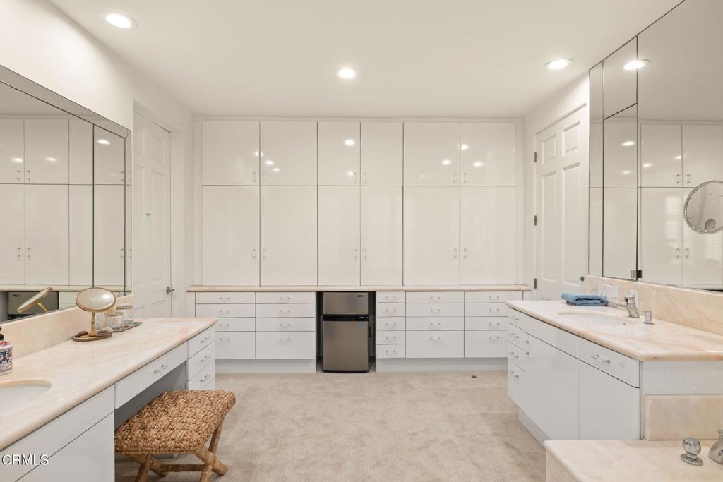 1571 Mandalay Beach Road Oxnard, CA 93035 - Photo 27 of 40