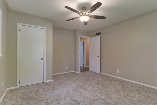 213 Orleans Drive Bloomington, IL 61701 - Photo 35 of 51