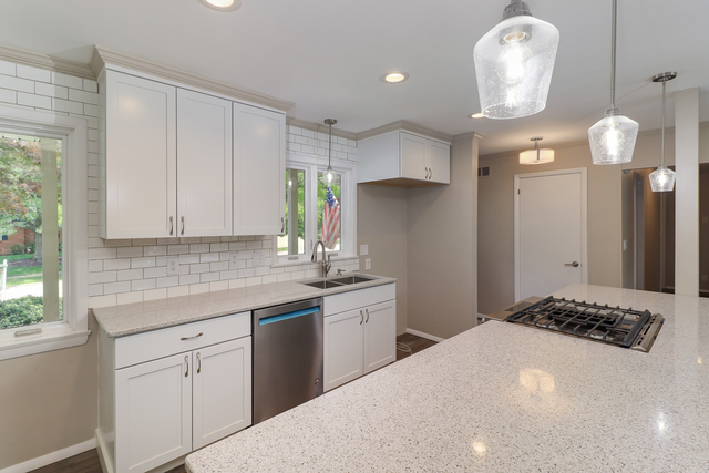 213 Orleans Drive Bloomington, IL 61701 - Photo 7 of 51