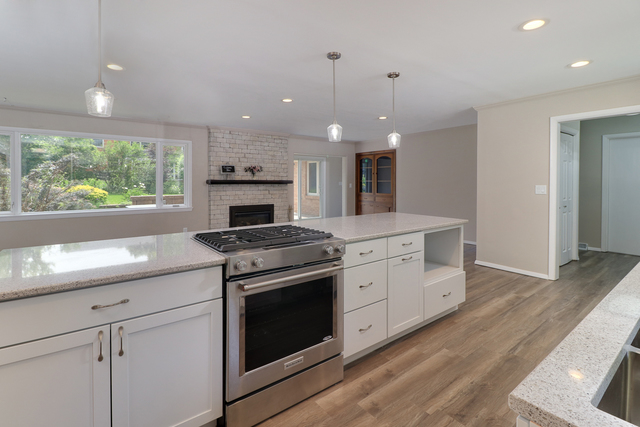 213 Orleans Drive Bloomington, IL 61701 - Photo 10 of 51