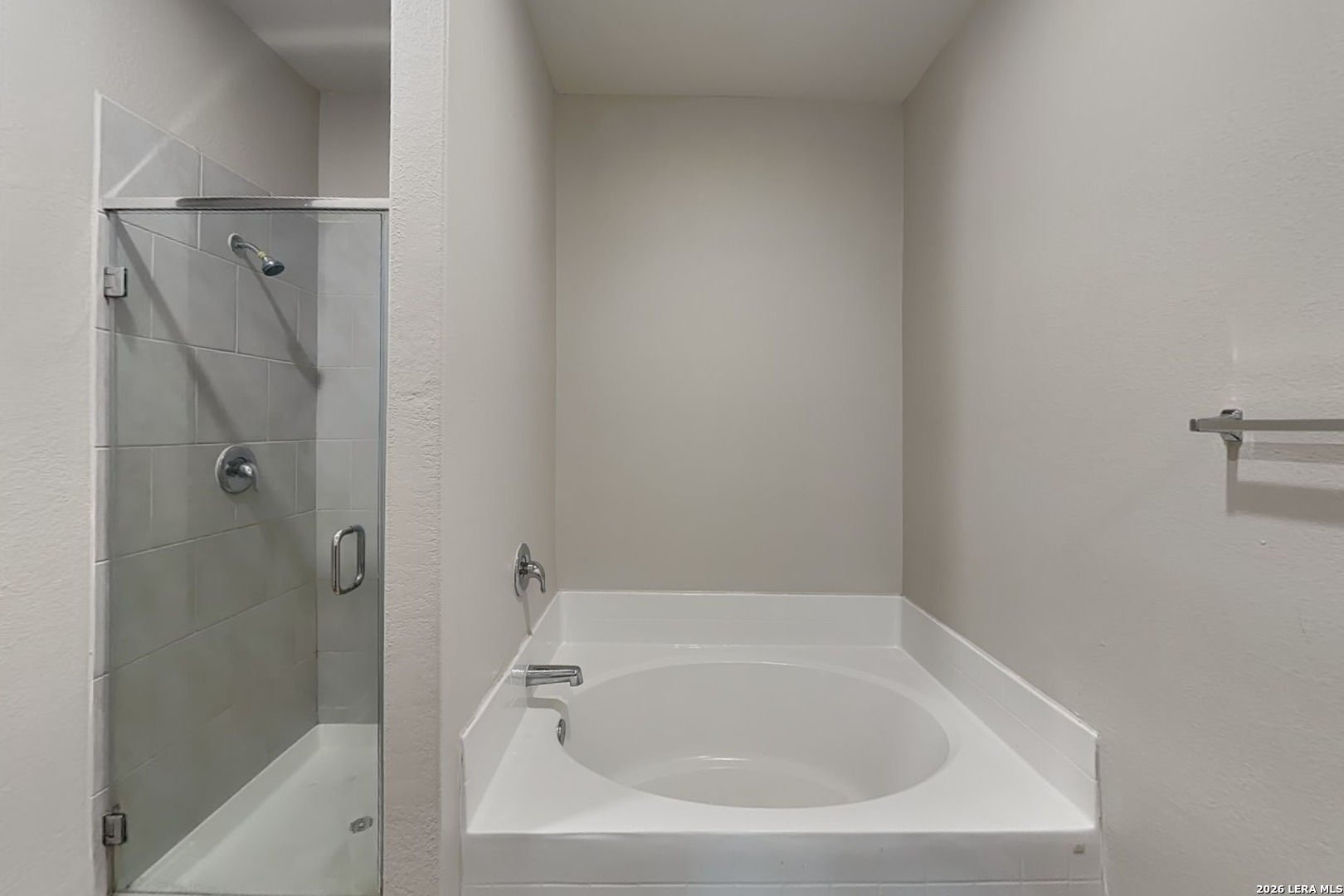 3022 Citron Garden Converse, TX 78109 - Photo 7 of 21 a white bath tub sitting next to a shower