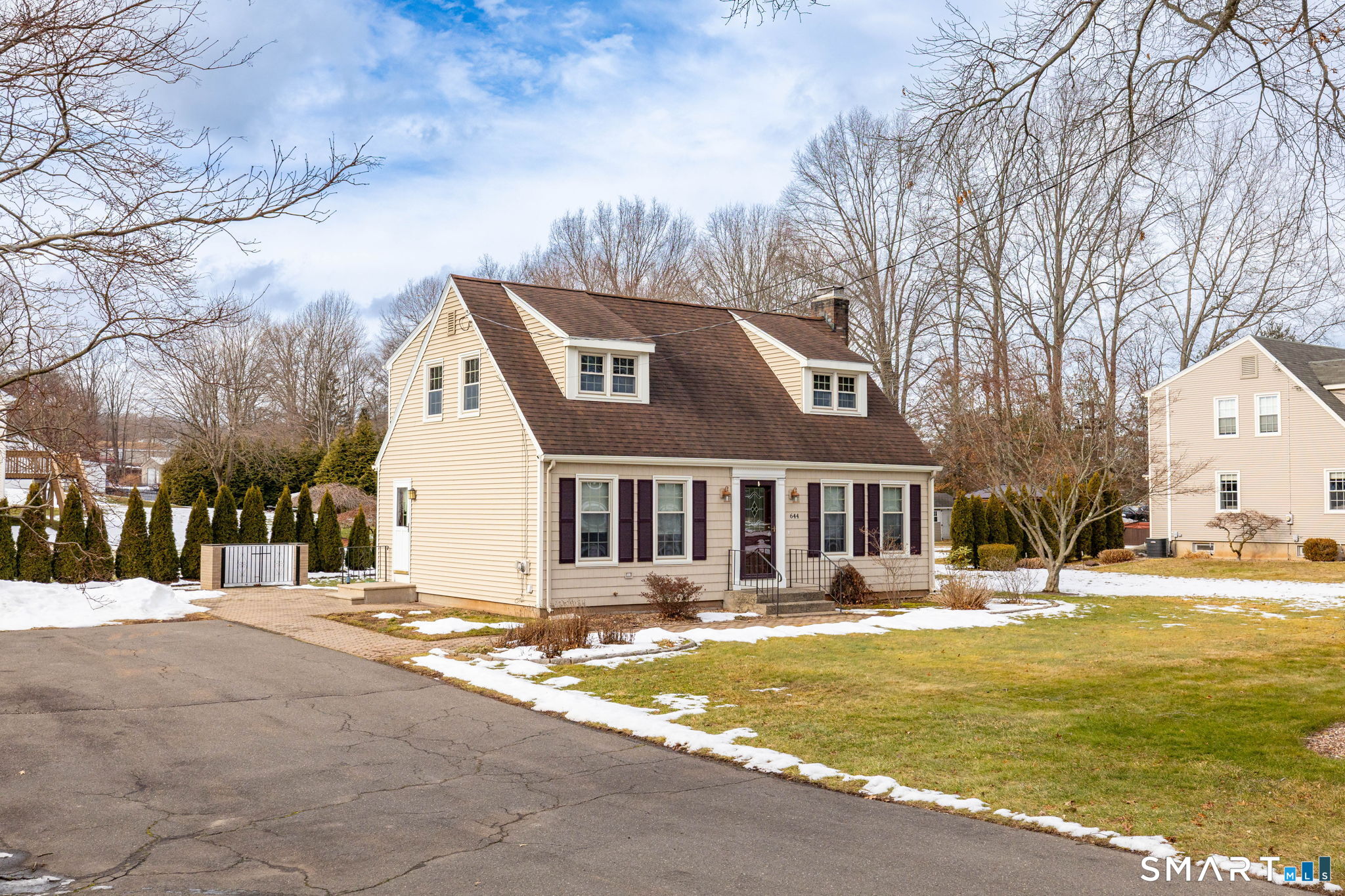 644 4 Rod Road Berlin, CT 06037 - Photo 3 of 40