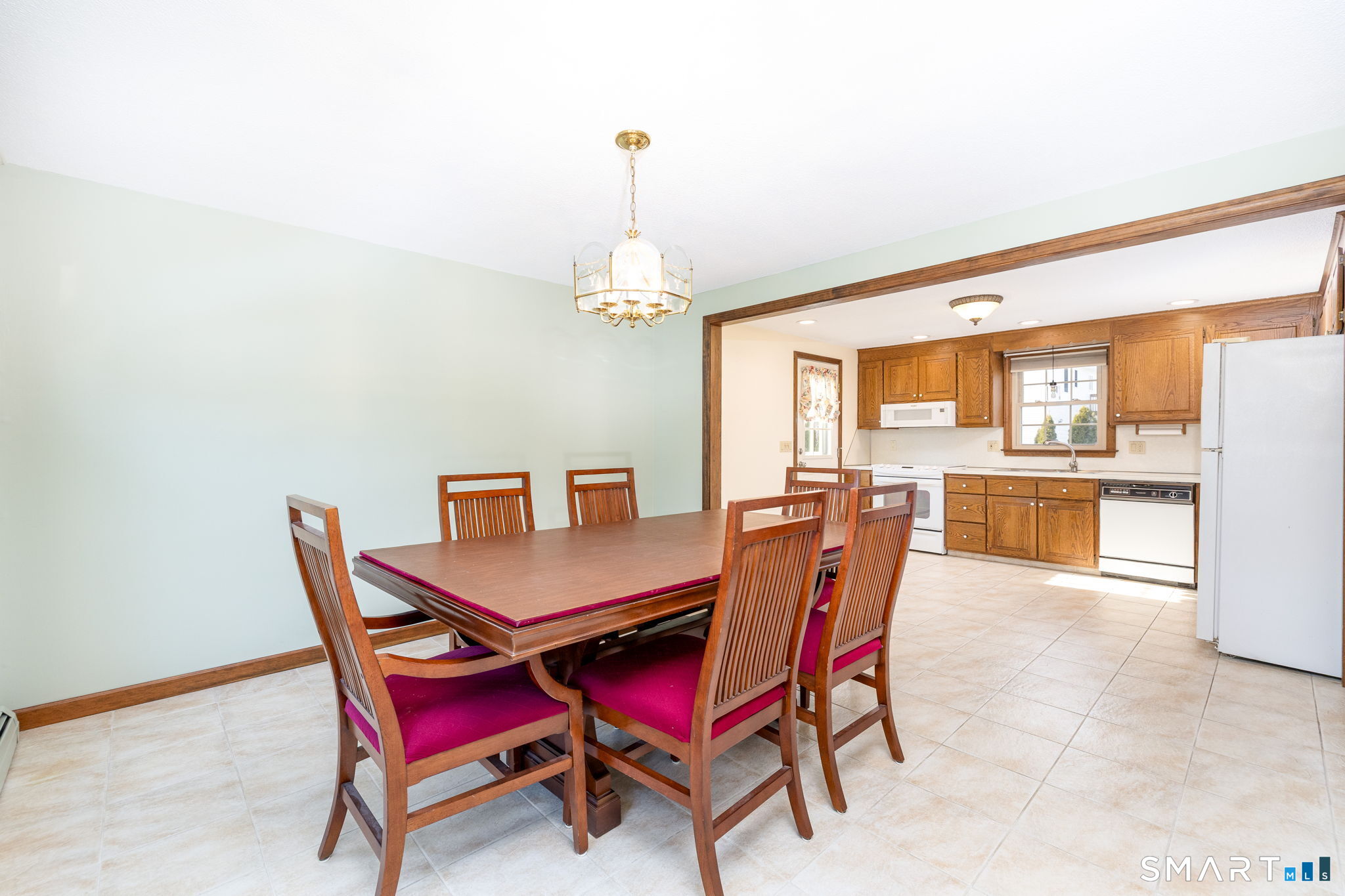 644 4 Rod Road Berlin, CT 06037 - Photo 10 of 40