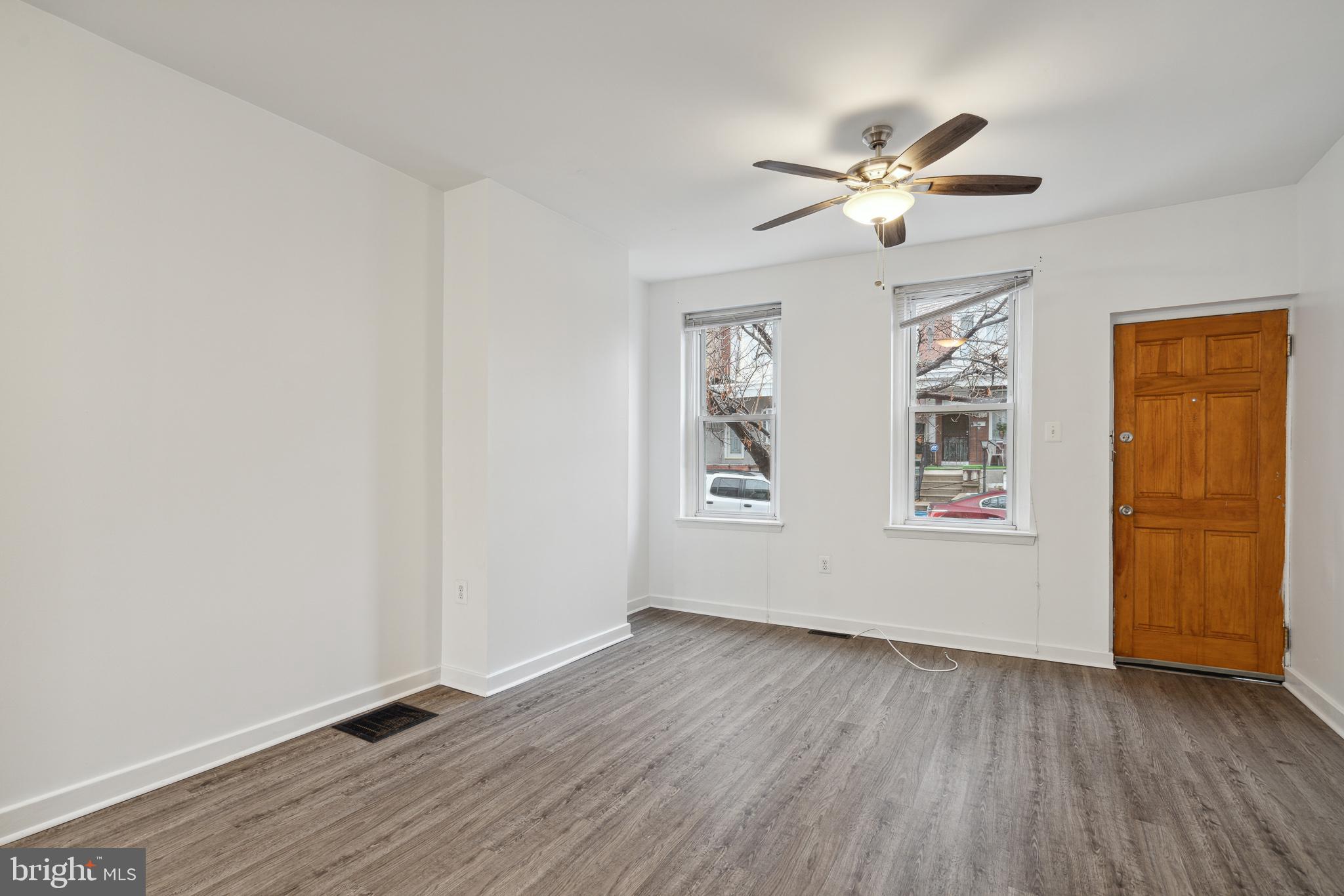 3079 Tulip Street Philadelphia, PA 19134 - Photo 3 of 20