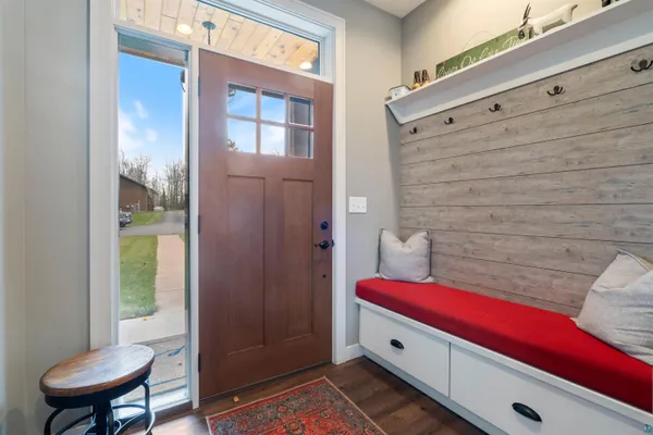 $930,000 | 6000 Birch Point Road, Saginaw, MN 55779