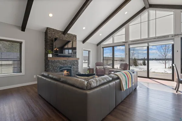 $930,000 | 6000 Birch Point Road, Saginaw, MN 55779