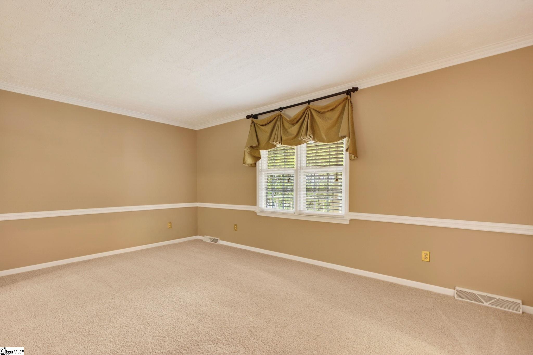 703 East Silverleaf Street Greer, SC 29650 - Photo 10 of 44