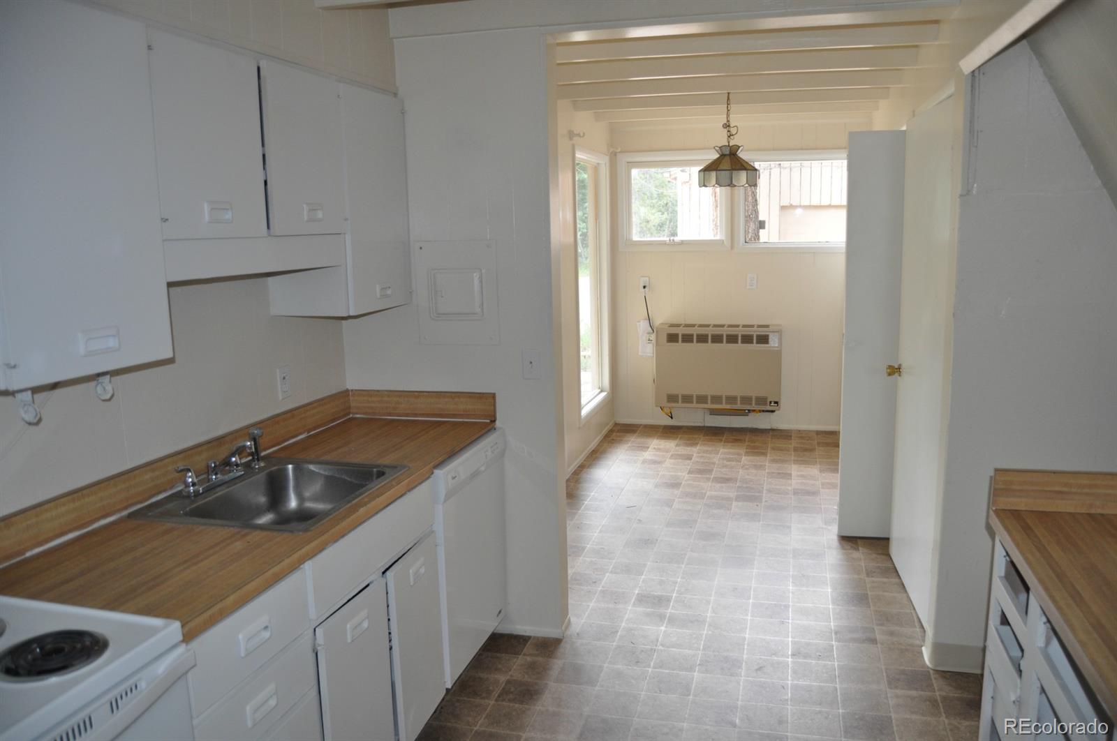 28579 Mountain View Road Conifer, CO 80433 - Photo 11 of 22 Gallery Image 11