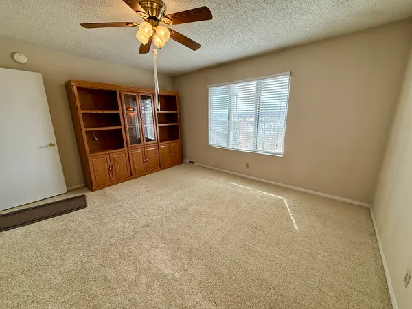 $114,500 | 3721 35th Street, Unit 4, Moline, IL 61265