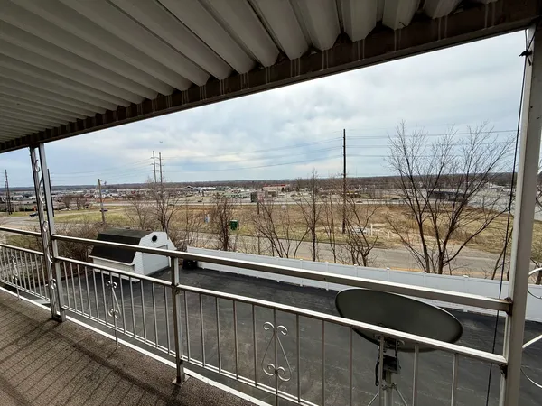 $114,500 | 3721 35th Street, Unit 4, Moline, IL 61265