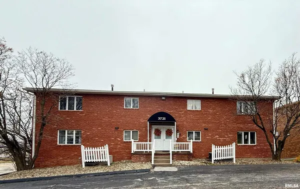 $114,500 | 3721 35th Street, Unit 4, Moline, IL 61265