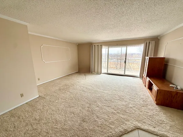 $114,500 | 3721 35th Street, Unit 4, Moline, IL 61265