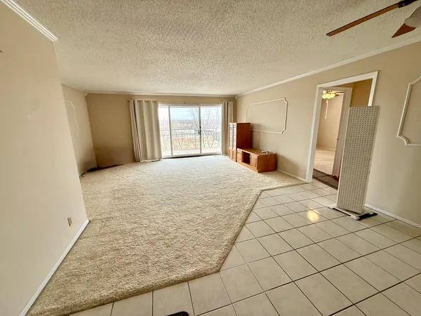 $114,500 | 3721 35th Street, Unit 4, Moline, IL 61265