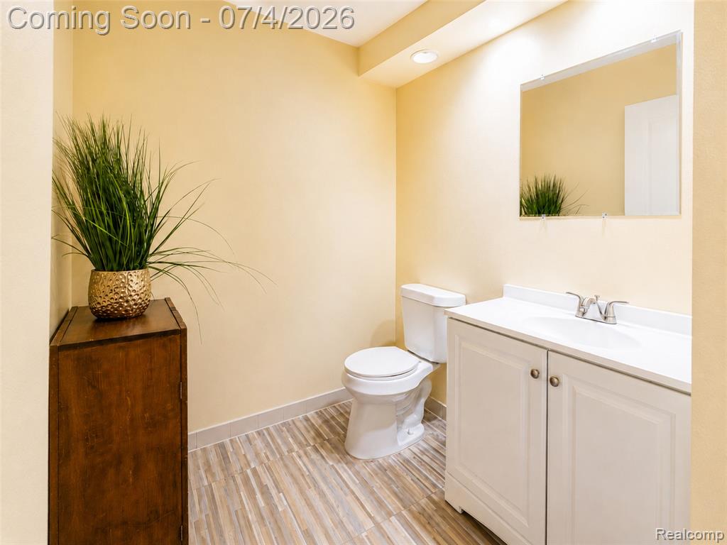 754 Ashley Circle Rochester, MI 48307 - Photo 15 of 34