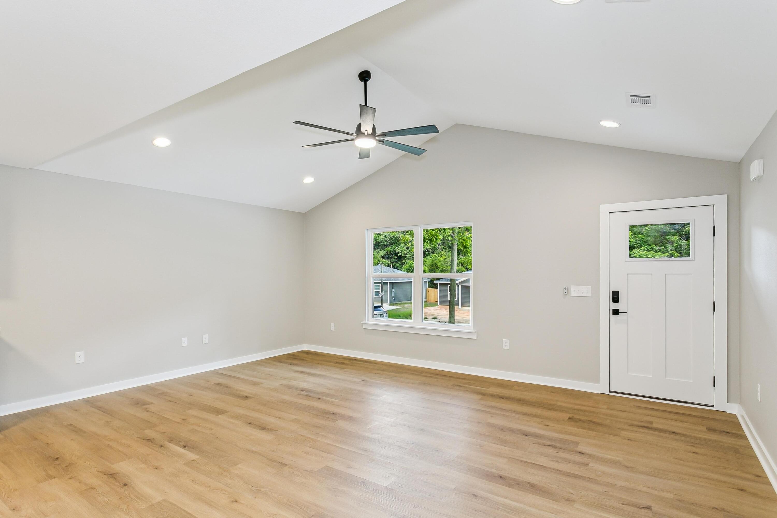 8090 3rd Street Laurel Hill, FL 32567 - Photo 5 of 34 Neutral Paint!