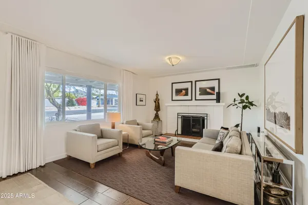 $3,950 | 1527 East El Camino Drive, Phoenix, AZ 85020