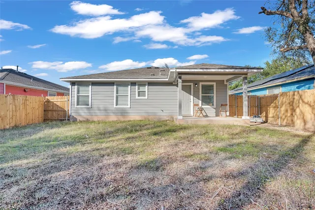 $2,850 | 3514 Banda Lane, Austin, TX 78725