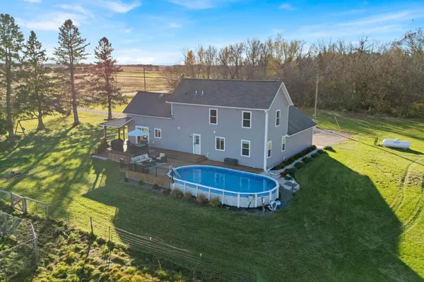 $574,000 | 28297 St Croix Road, Pine City, MN 55063