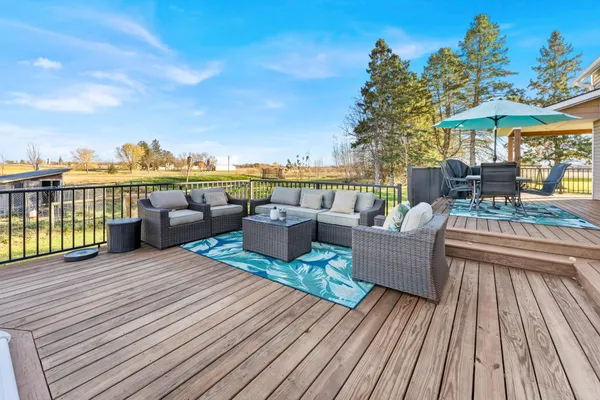 $574,000 | 28297 St Croix Road, Pine City, MN 55063